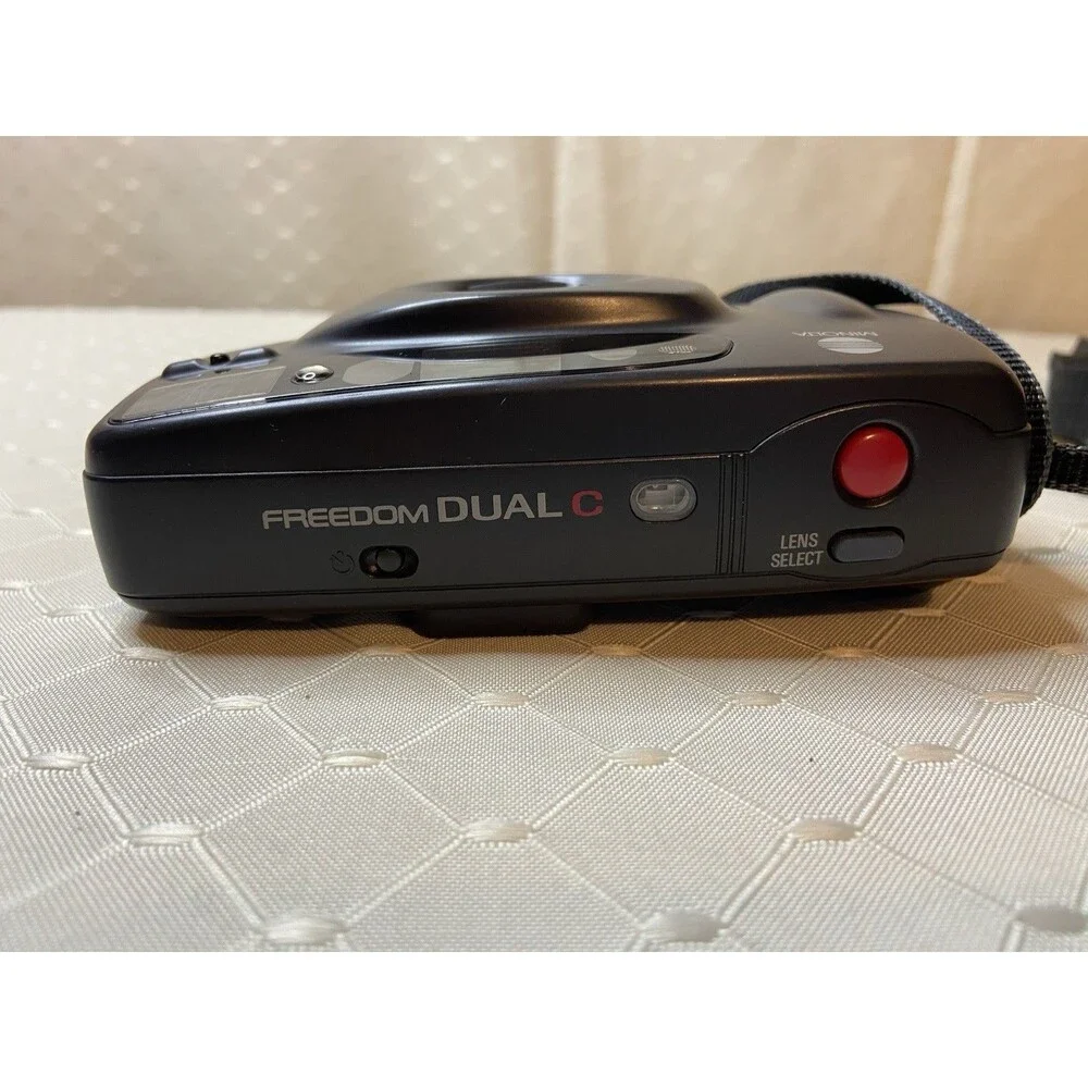 MINOLTA Freedom Dual C AF - 35mm Film Point And Shoot Camera UNTESTED